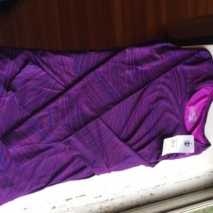 Women’s athletic top